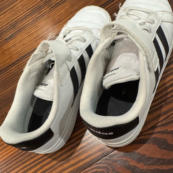 adidas White and Black Sneakers with Classic Design and Velcro Strap - Picture 3 of 5
